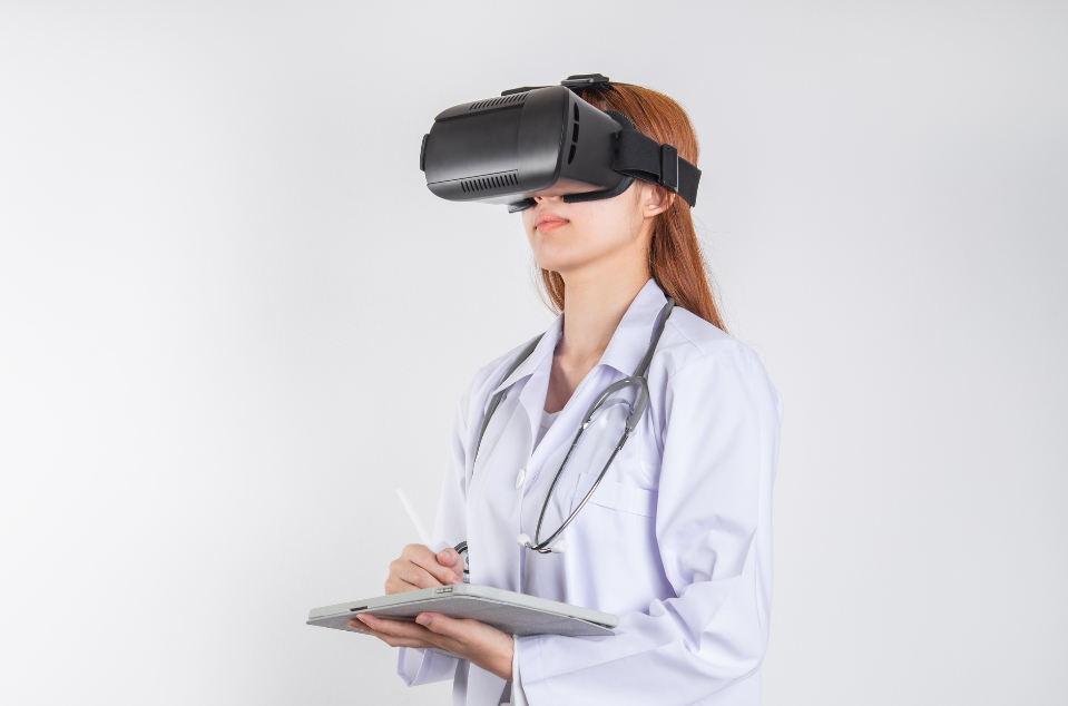 VR-лаборатория — студент в шлеме